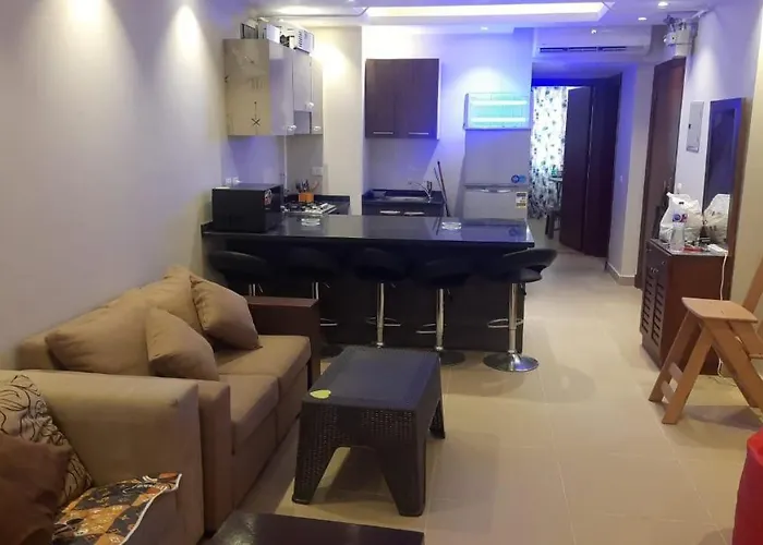 Mohamed Afifi Azha - Crystal Lagoon View - Families - 2 Bed Daire *