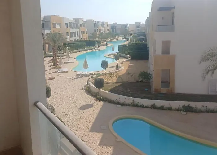 Mohamed Afifi Azha - Crystal Lagoon View - Families - 2 Bed Daire