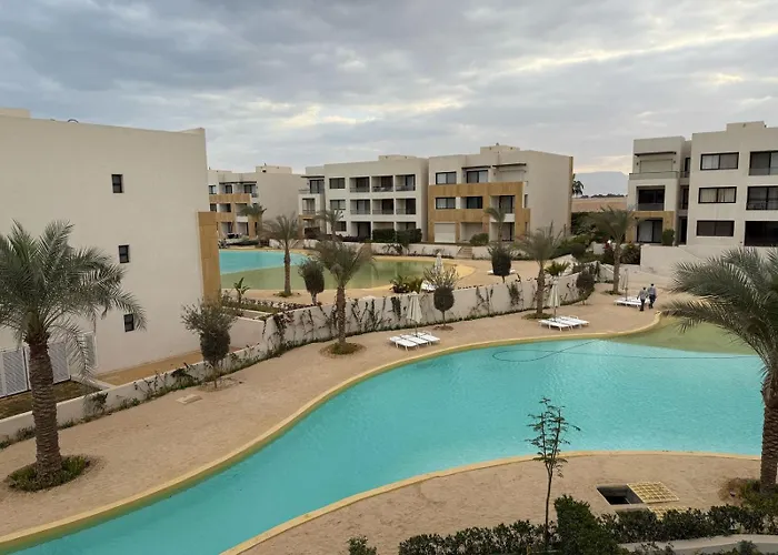 Daire Mohamed Afifi Azha - Crystal Lagoon View - Families - 2 Bed